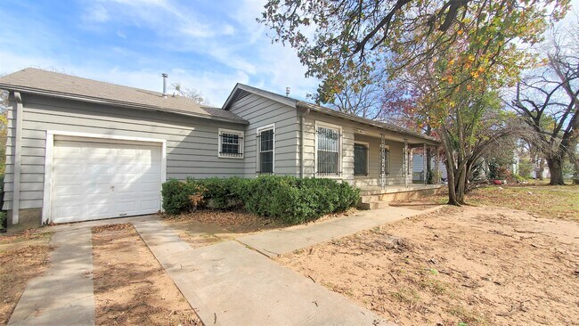 Building Photo - 4813 Old Mansfield Rd