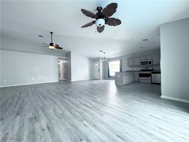 Foto del edificio - 4523 SW 7th Pl