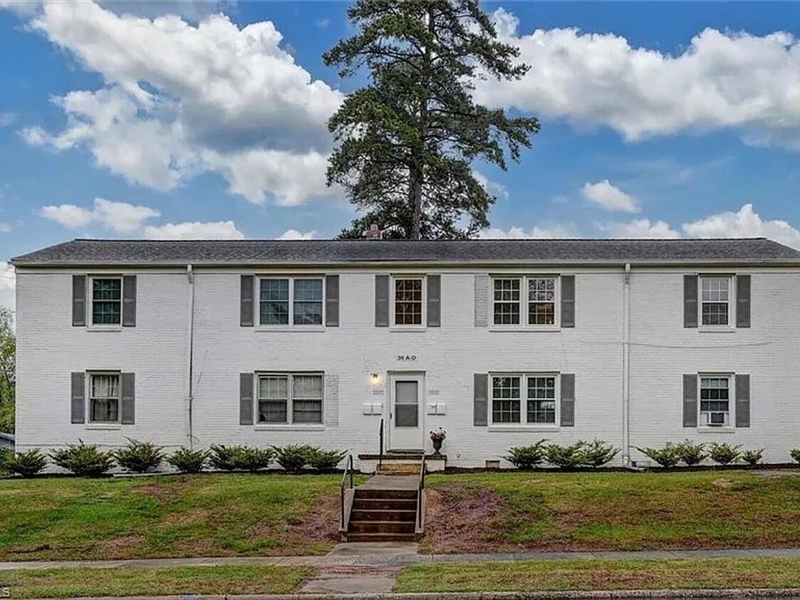 Primary Photo - 1700 W Front St