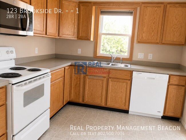 Foto del edificio - 123 Brookside Dr