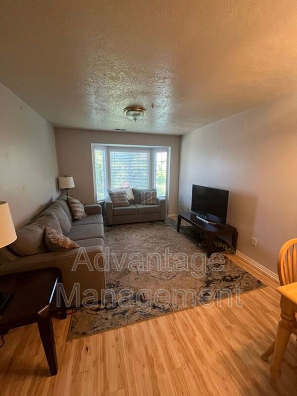 Foto del edificio - 112 W 1230 N St