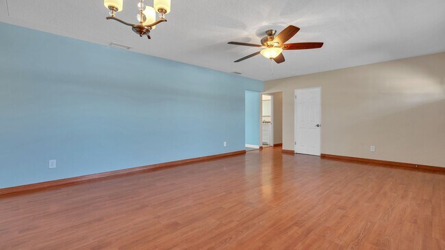 Foto del edificio - 3bed/2bath Home Off Treasure Island Causew...