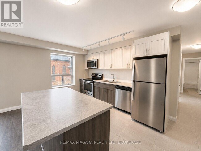 Photo du bâtiment - 99 Church St