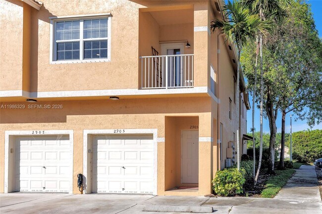 Building Photo - 2905 Crestwood Ter