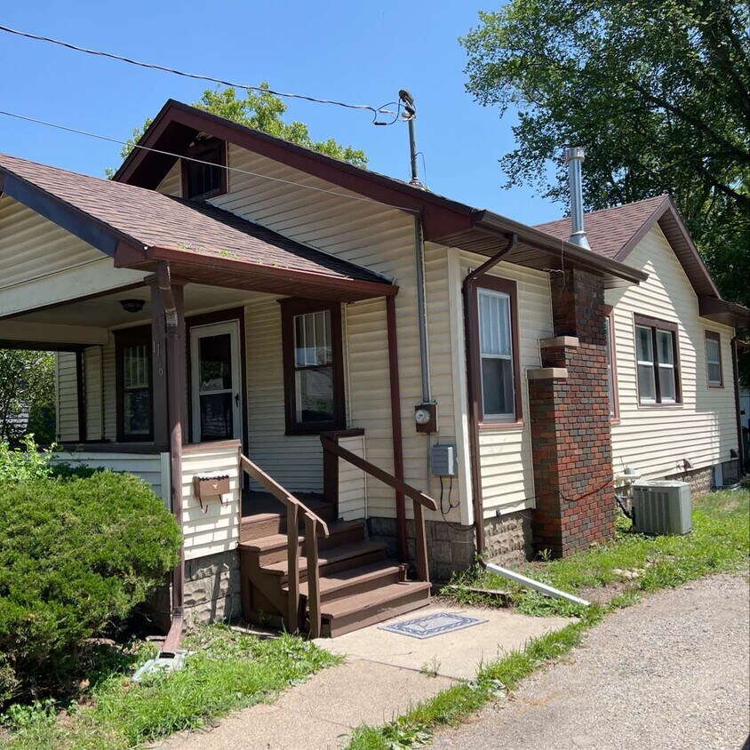 Primary Photo - 116 Hope Ave