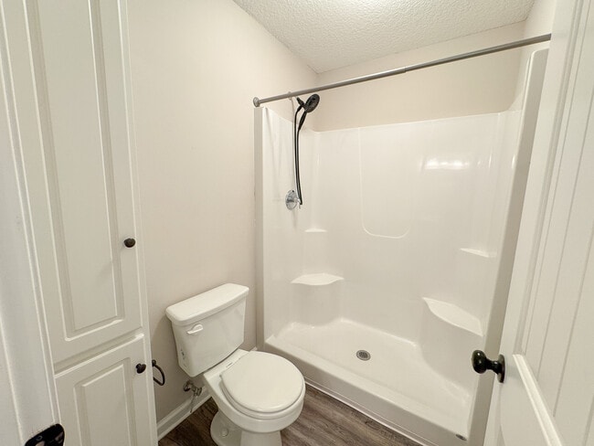 Foto del edificio - 519 Deerchase Ct