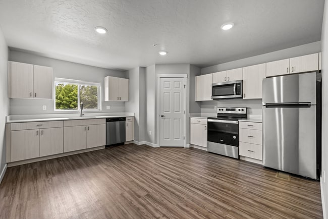 Building Photo - Telluride Apartments