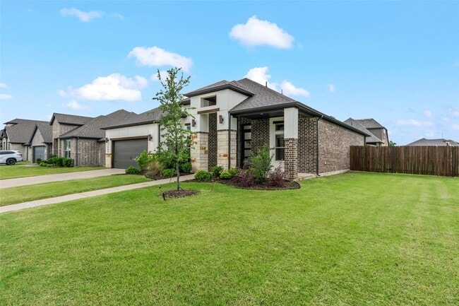 Building Photo - 2089 Abela Dr