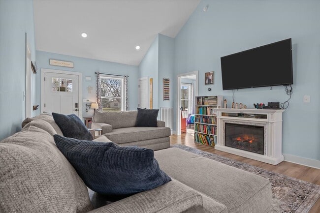 Foto del edificio - 400 Kaiser Rd