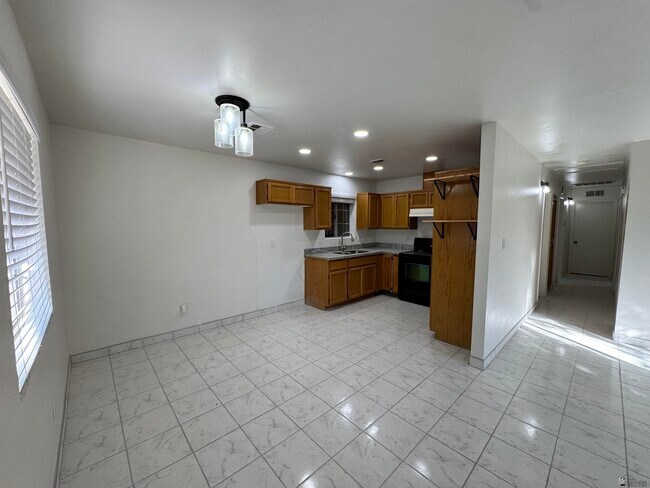 Foto del edificio - 726 Calle Nueva Vida