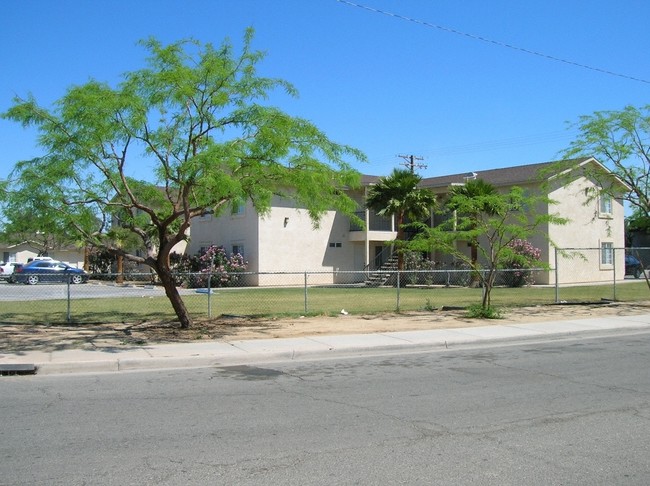 Building Photo - 934 E St