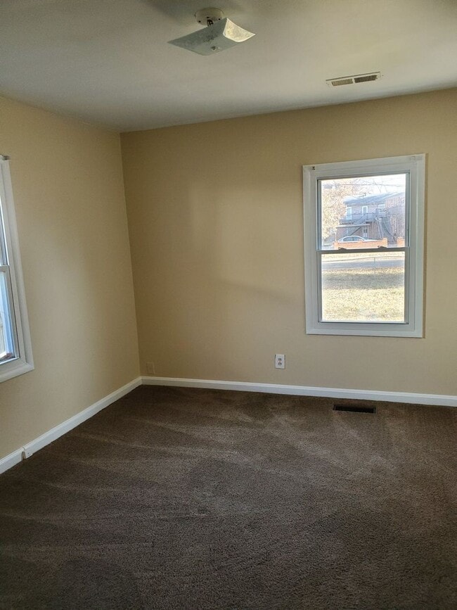 Building Photo - 3Bed/1Bath