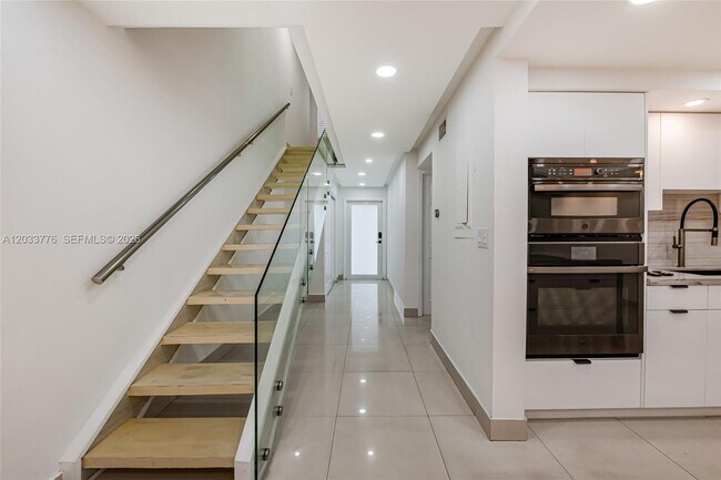 Foto del edificio - 8411 SW 208th Terrace