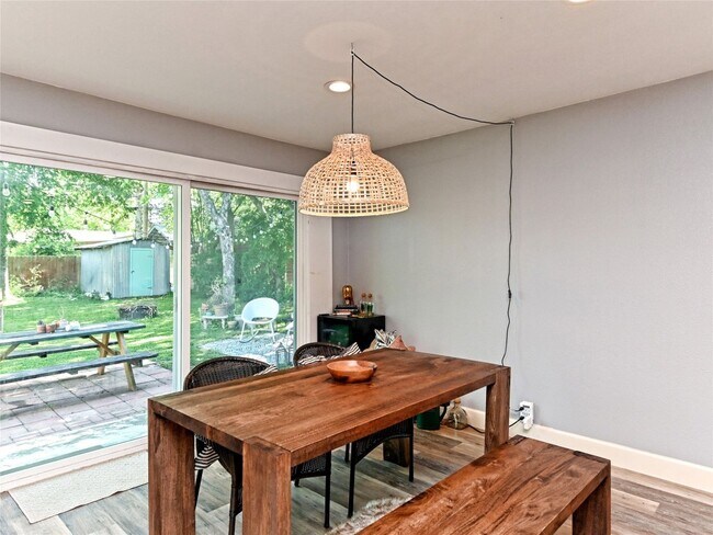 Foto del edificio - 1708 Princeton Ave