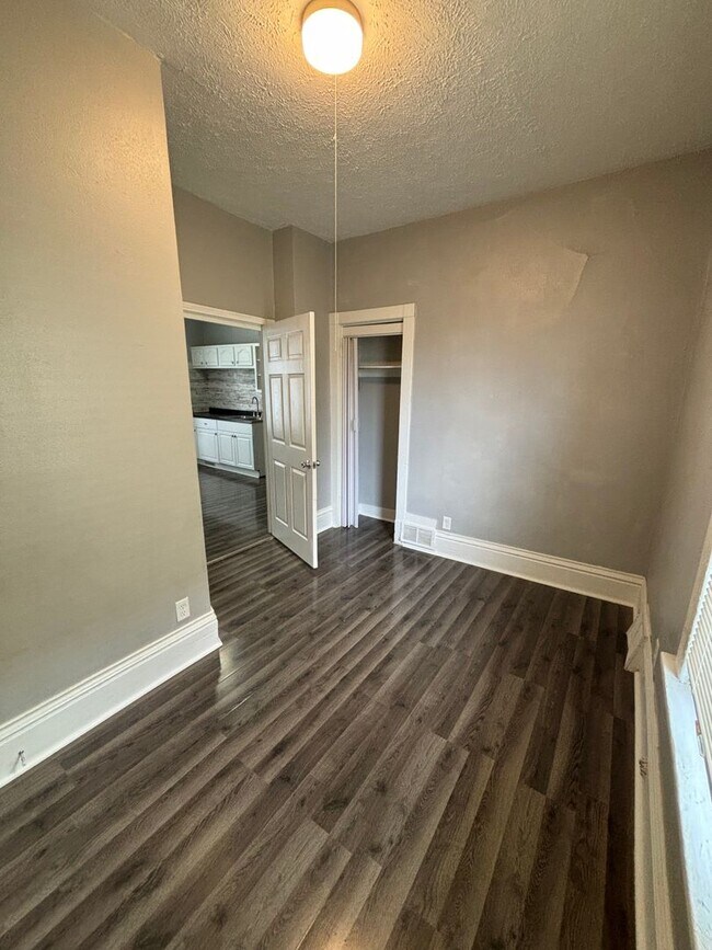 Foto del edificio - 2146 N 35th St