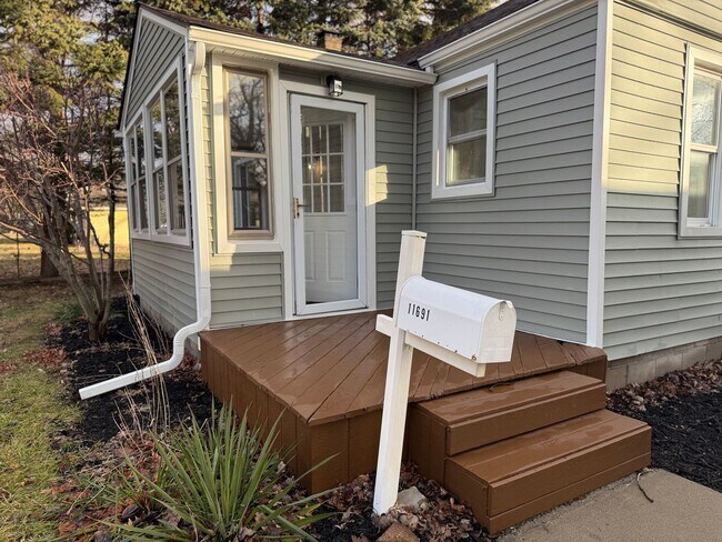 Foto del edificio - 11691 Cornell St