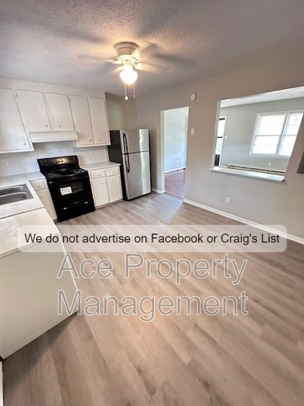 Building Photo - 2610 Mellwood Drive
