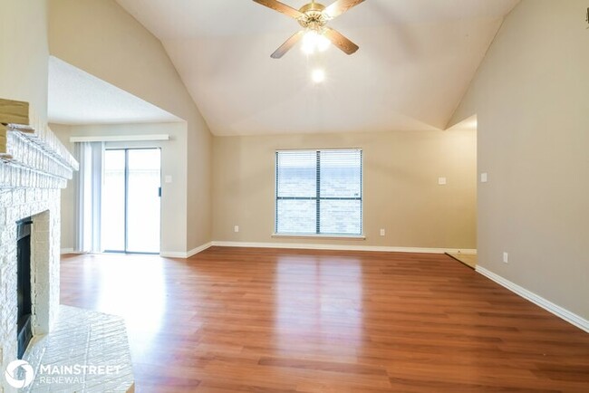 Building Photo - 1020 Old Barn Ln, Mesquite, TX 75149