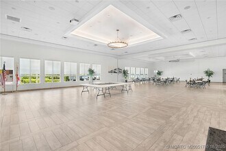 Building Photo - 257 NE Coastal Dr
