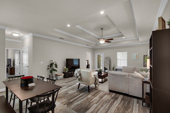 Foto del edificio - "Charming 3-Bed Home in Mary Esther with $200.00 Off First Full Month's Rent!"