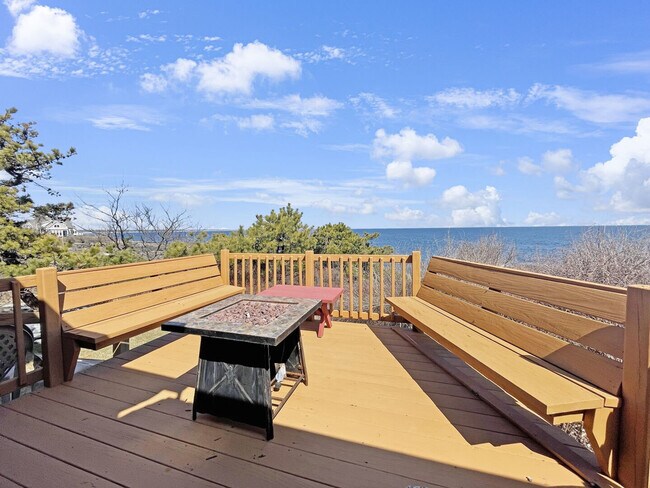 Foto del edificio - 93 Bald Head Cliff Rd