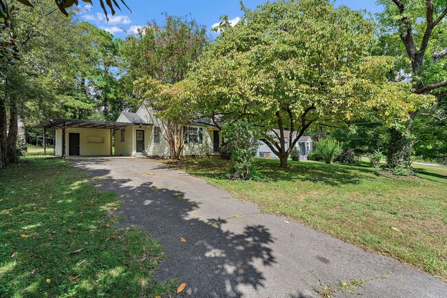 Foto del edificio - Quaint Woodbine Single Family Home