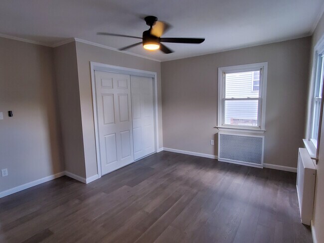Bedroom_View1 - 1263 N Railroad Ave
