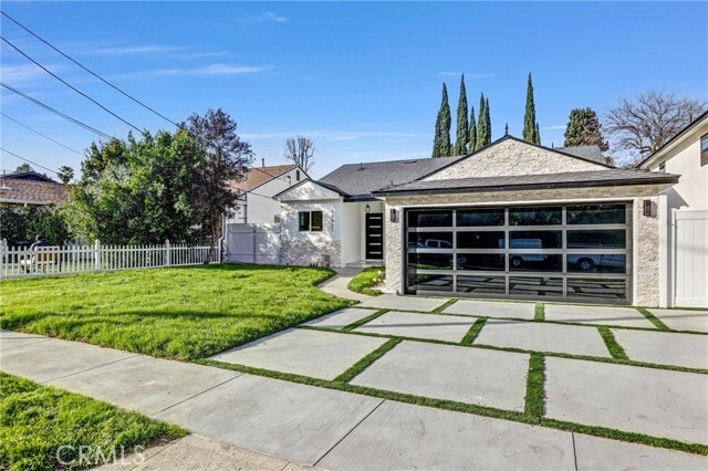 Building Photo - 13021 Killion St