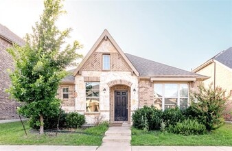 Building Photo - 2040 Barx Dr