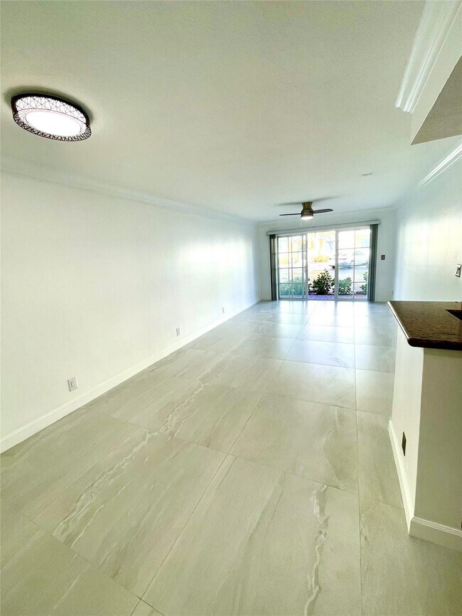 Foto del edificio - 1515 E Broward Blvd