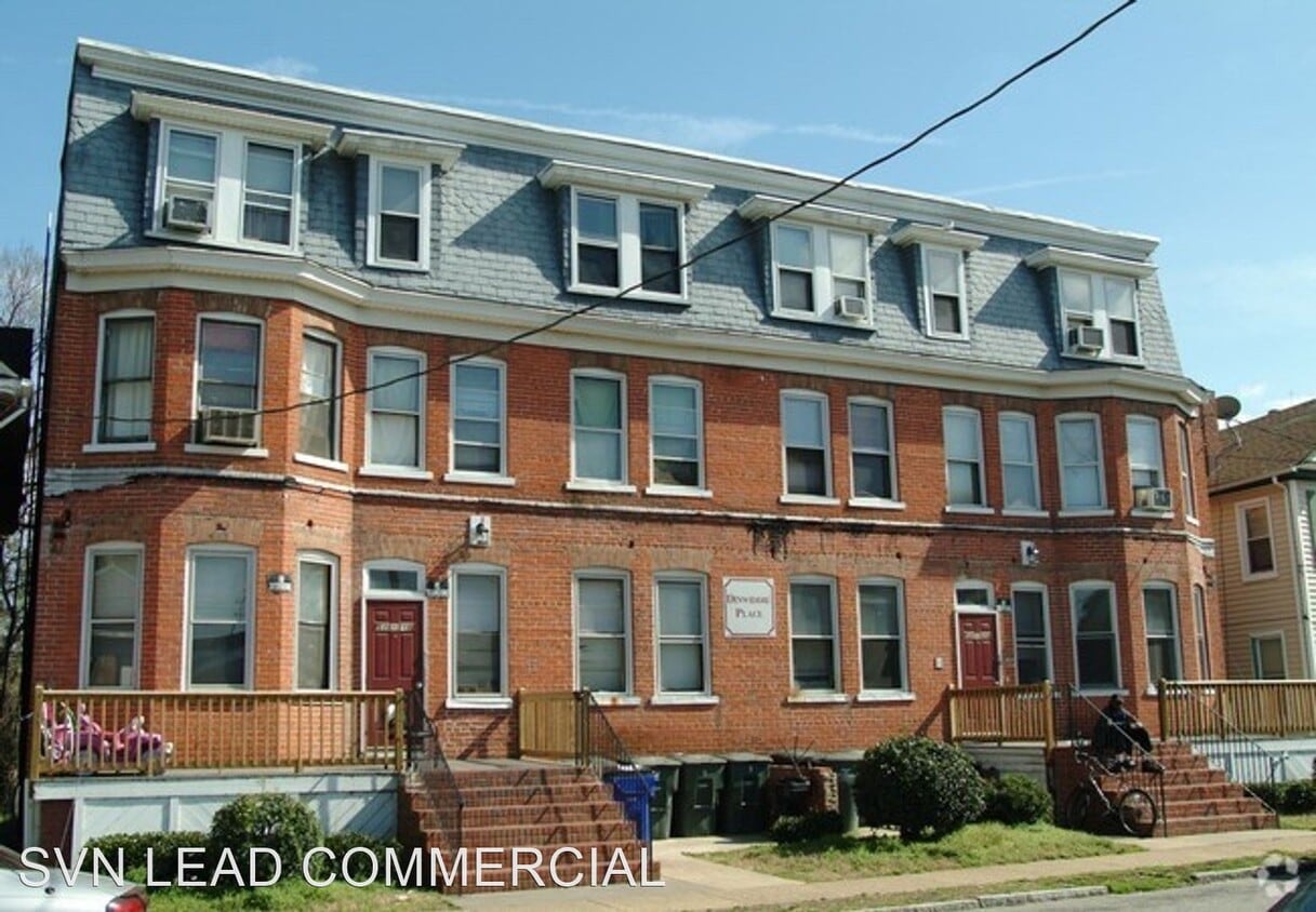 516522 Dinwiddie St, Norfolk, VA 23523 Room for Rent in Norfolk, VA