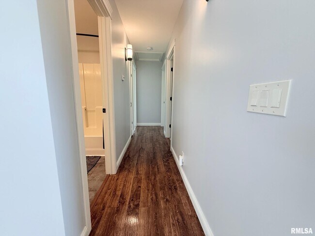 Foto del edificio - 5570 Clemons Rd