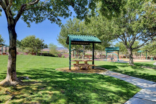 Building Photo - 2578 Lazy Saddle Dr
