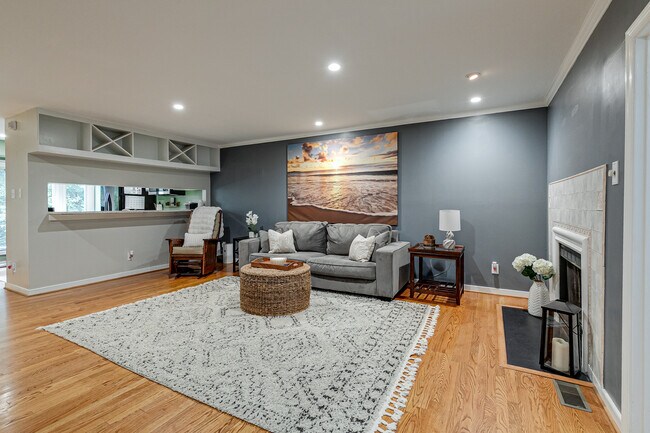 Foto del edificio - 12127 Shore View Dr