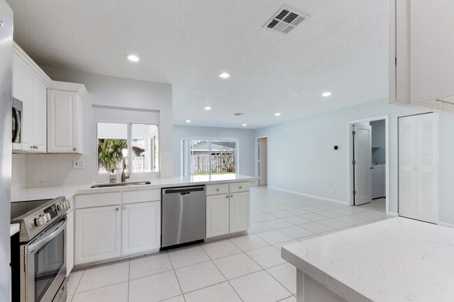 Foto del edificio - 4695 Brandywine Dr