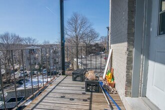 Building Photo - 33 Egremont Rd