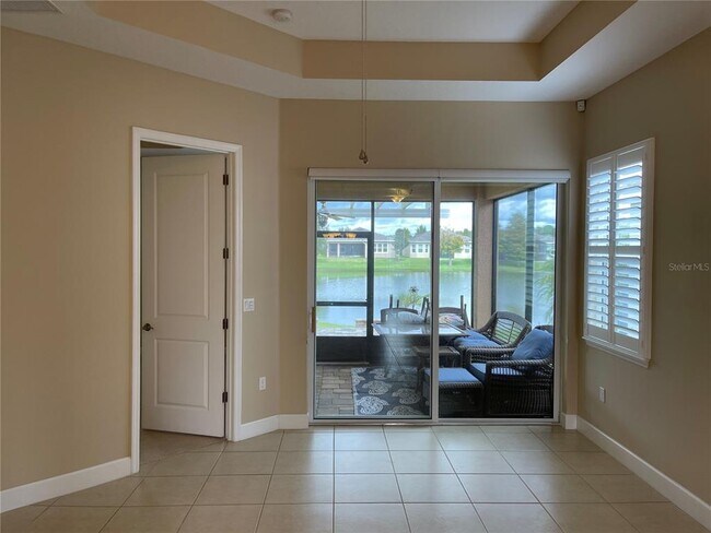 Foto del edificio - 405 Tisbury Ct