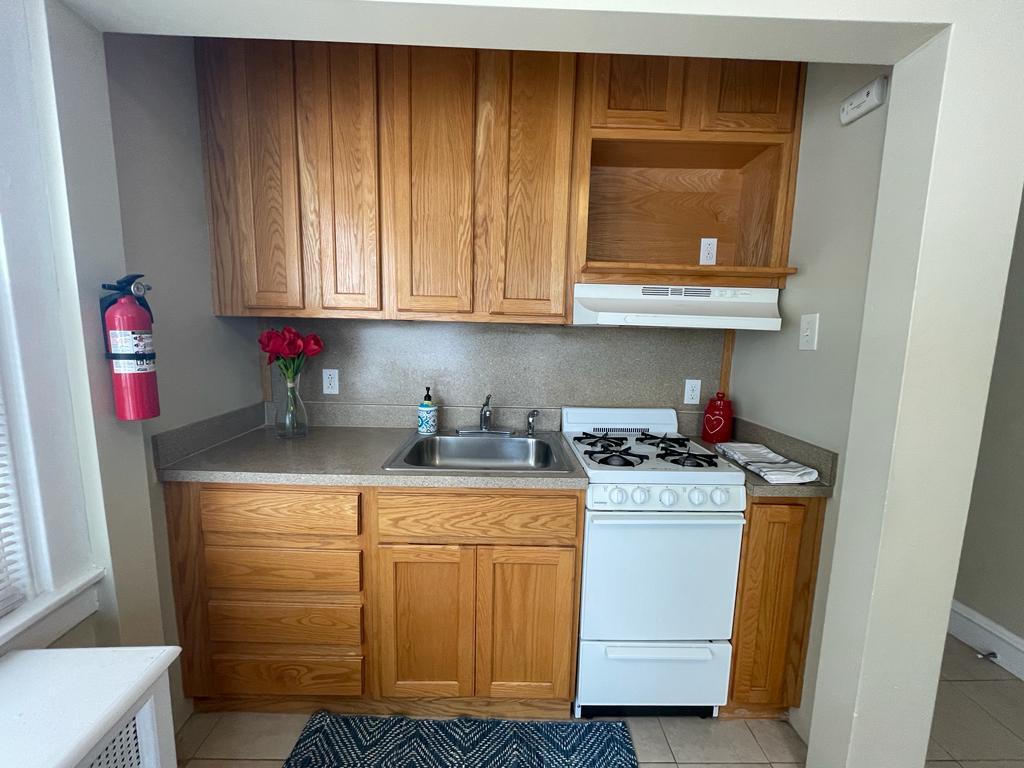 231 Clifton Avenue Unit second floor, Collingdale, PA 19023