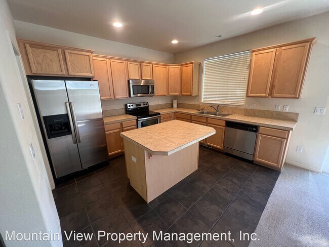 Foto del edificio - 3 br, 2.5 bath House - 19434 Hollygrape St