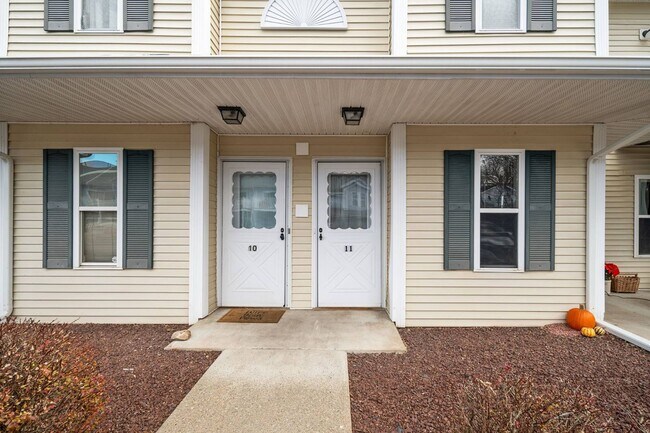 Foto del edificio - 1911 Cambridge Manor Dr