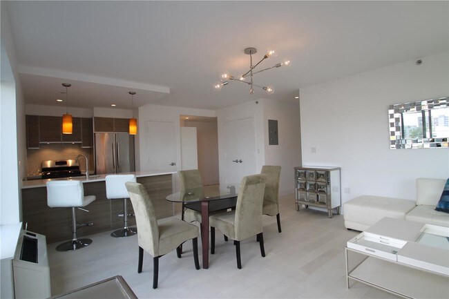 Foto del edificio - 4705 5th St