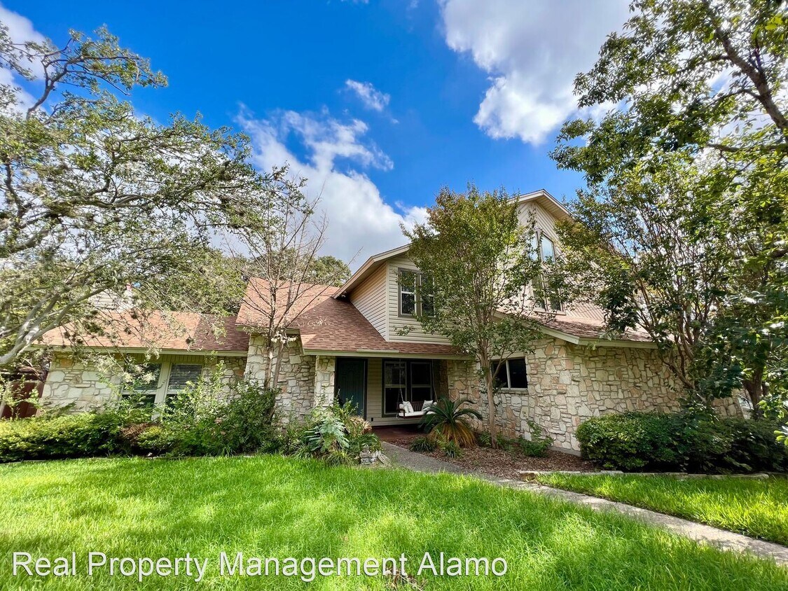 Primary Photo - 4 br, 2.5 bath House - 9202 Lasater Street