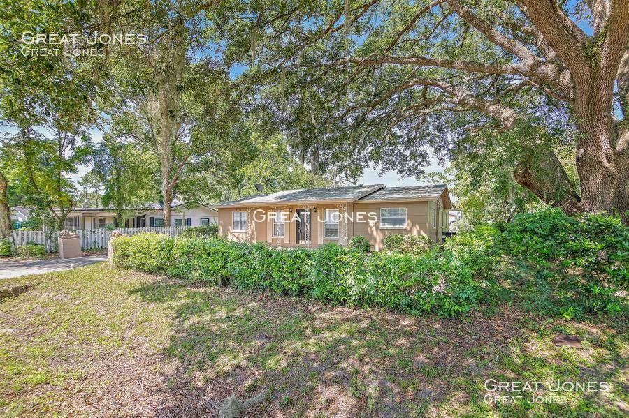 Foto principal - 904 NE 25th Terrace