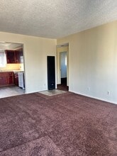 Building Photo - 1622 W 81st St