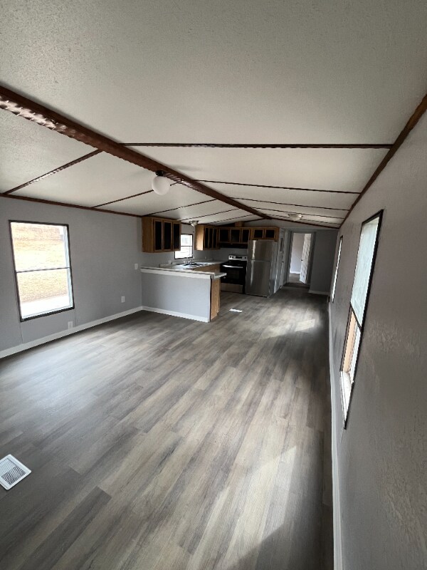 Foto del edificio - 3736 E Burke Blvd