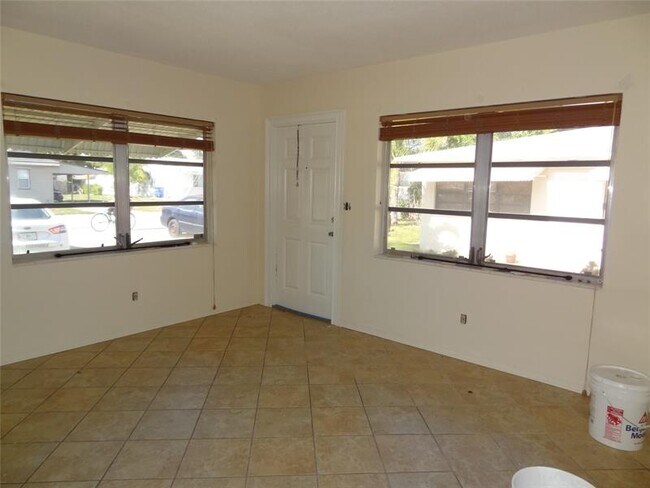 Foto del edificio - 2212 Johnson St