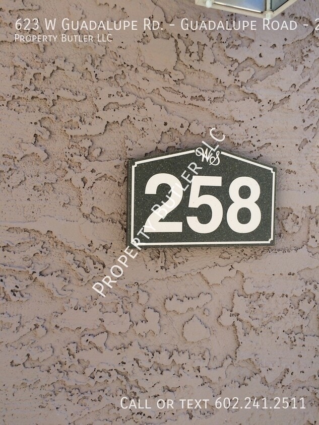 Primary Photo - 623 W Guadalupe Rd