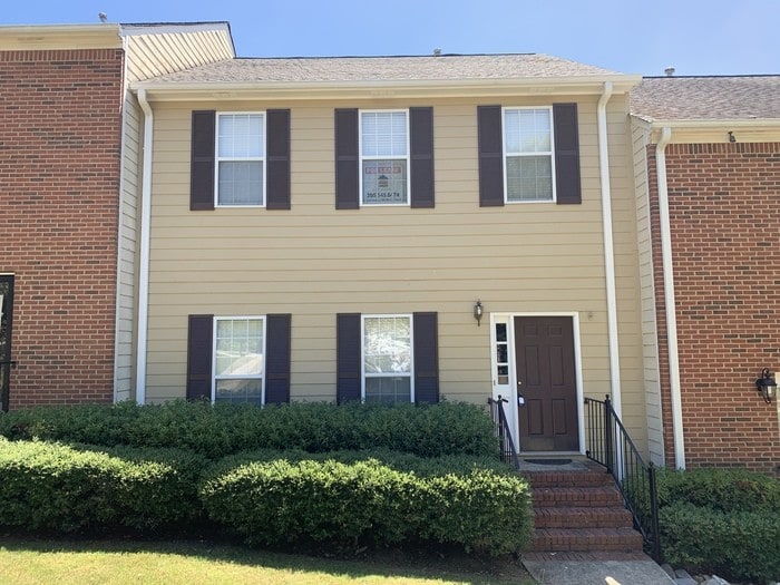 Primary Photo - 2 Bed/ 2 Bath Townhome near Lake Purdy