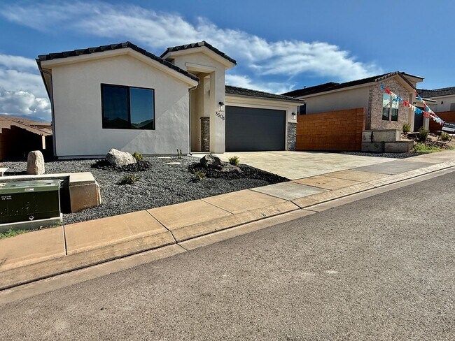 Foto del edificio - Brand New Four-Bedroom Home in Hurricane