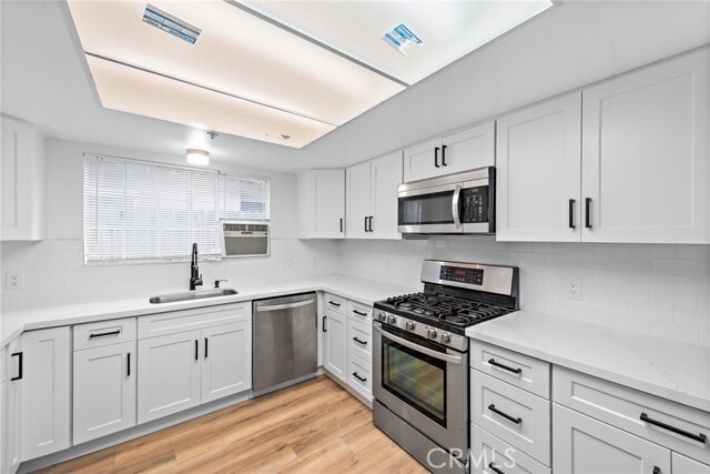 Building Photo - 211 Avenida Miramar